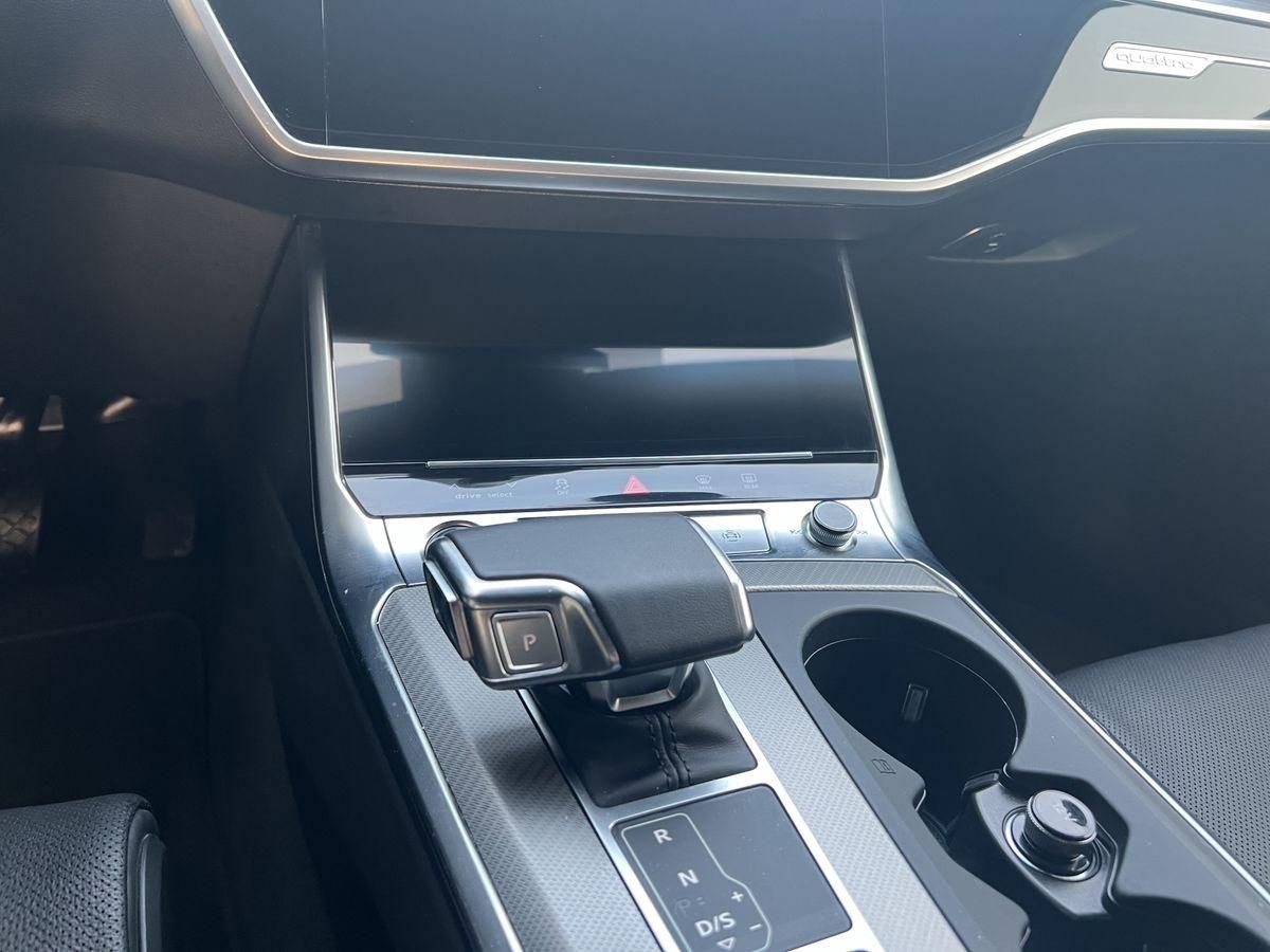 Fahrzeugabbildung Audi A6 Avant sport 50 TFSI e quattro 195 kW