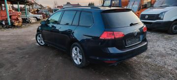 Volkswagen Golf - 4