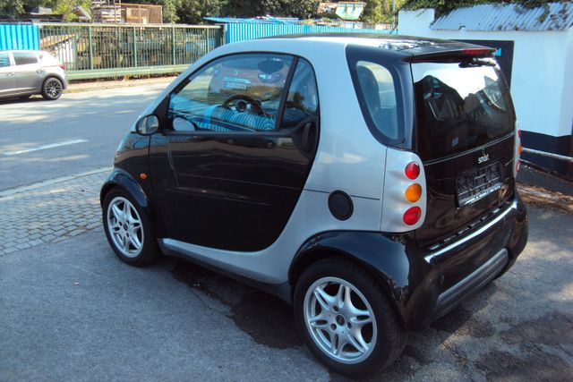 Smart ForTwo---Automatik--Klima-Panorama-dach-Tüv Neu