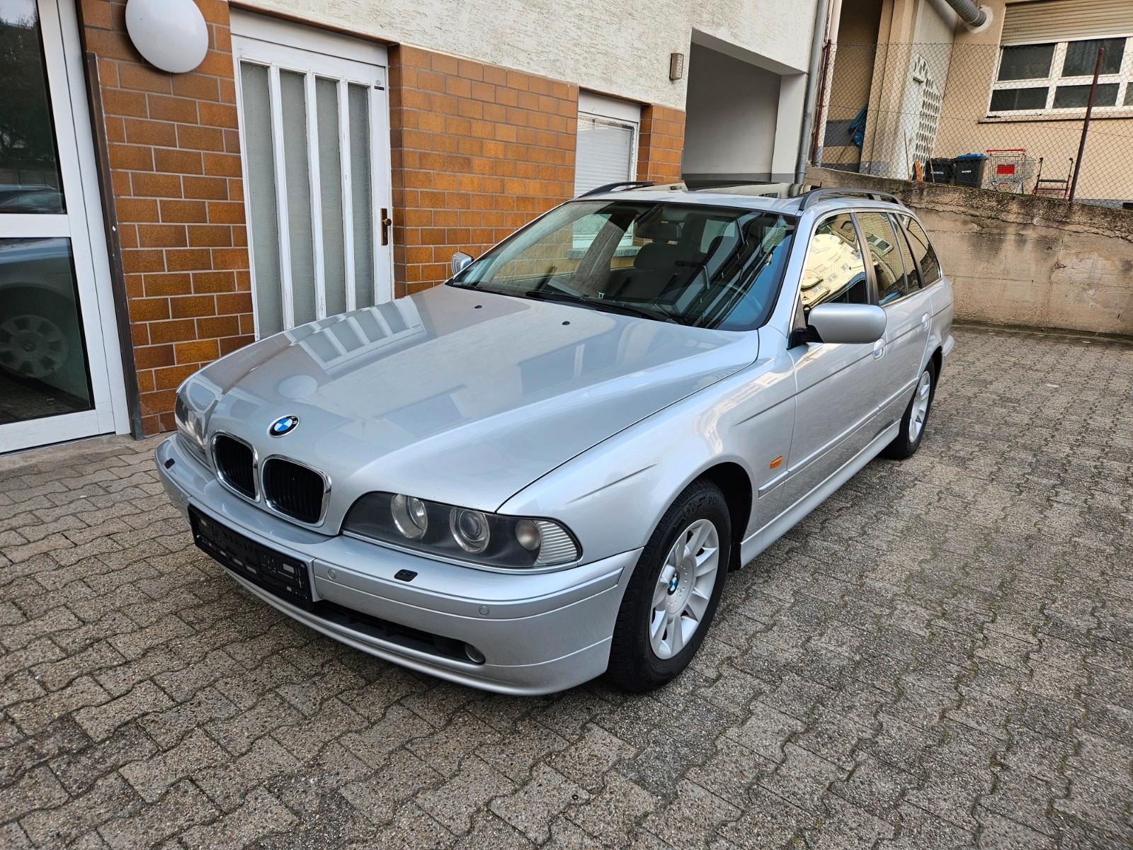 BMW 525i touring / wenig km / TÜV NEU