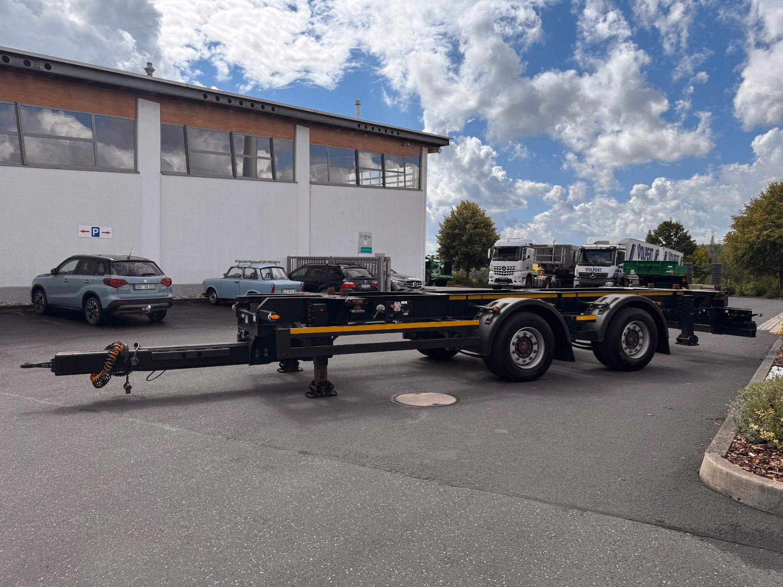 Fahrzeugabbildung Kögel ZW 18 Lafette SAF Achsen 15.910kg Nutzlast