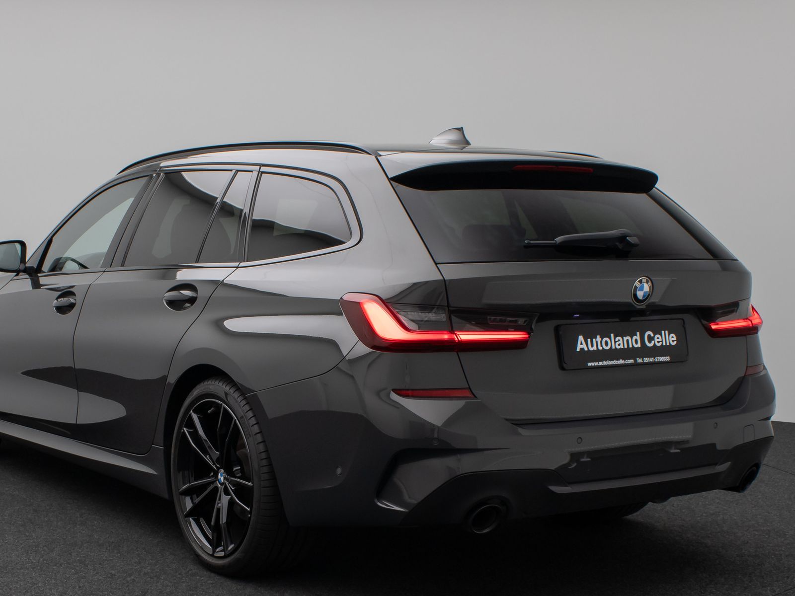 Fahrzeugabbildung BMW 320d xD M Sport Panorama Laser Kamera DAB HiFi