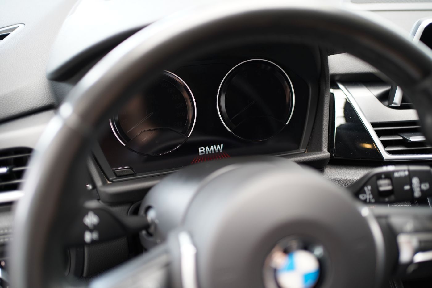 Fahrzeugabbildung BMW 218i Gran Tourer Sport Line LED+AHK+Rückfahrkame