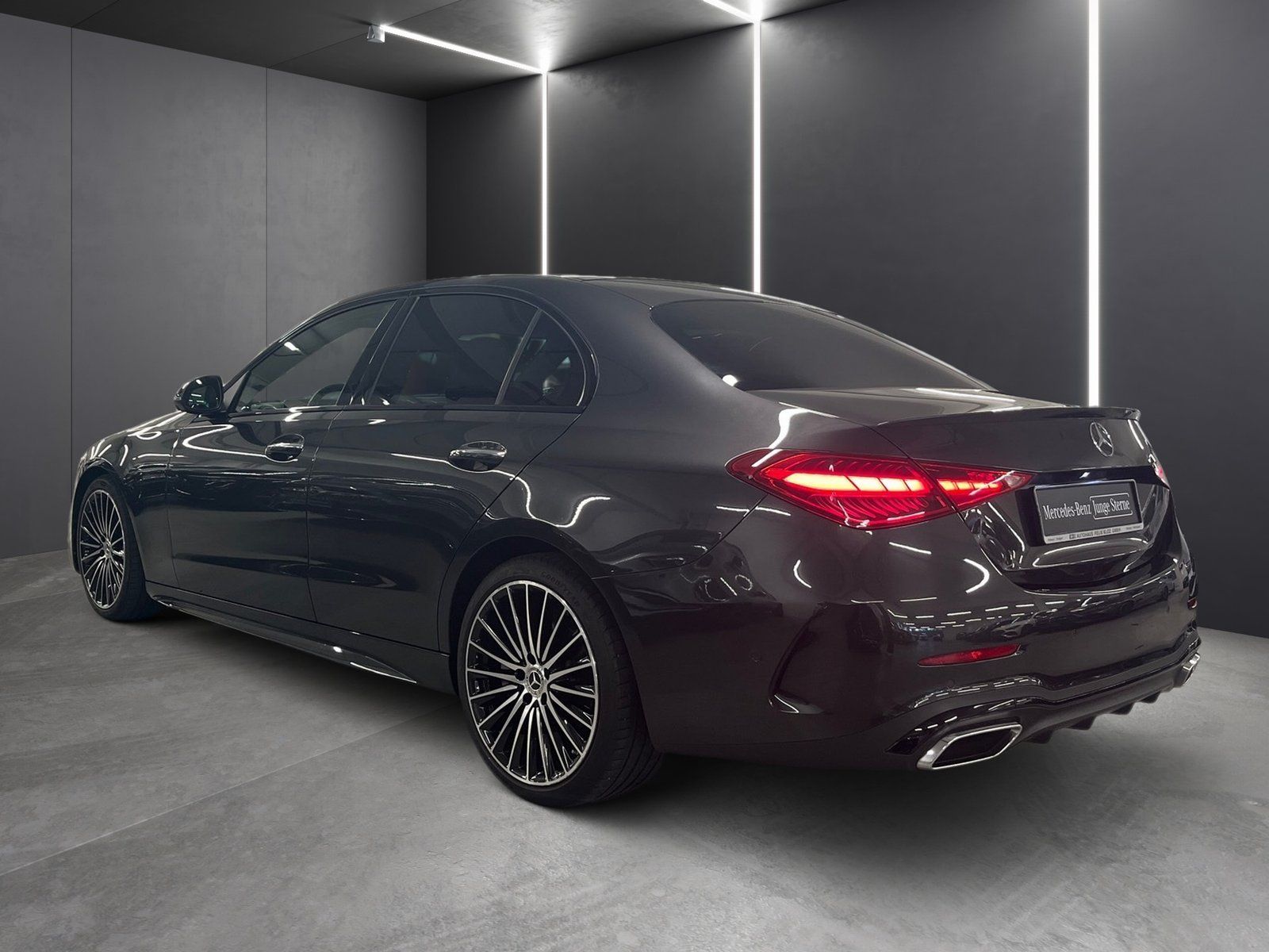Fahrzeugabbildung Mercedes-Benz C 300 d 4M AMG*Pano*Distro*DiGi*360*Night*Sound*