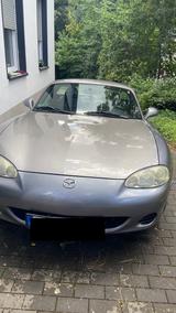 Mazda MX-5 1.6 16V 1.6. mit Hardtop  - Mazda MX-5: Cabrio, Hardtop