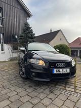Audi RS4 4.2 quattro Avant -