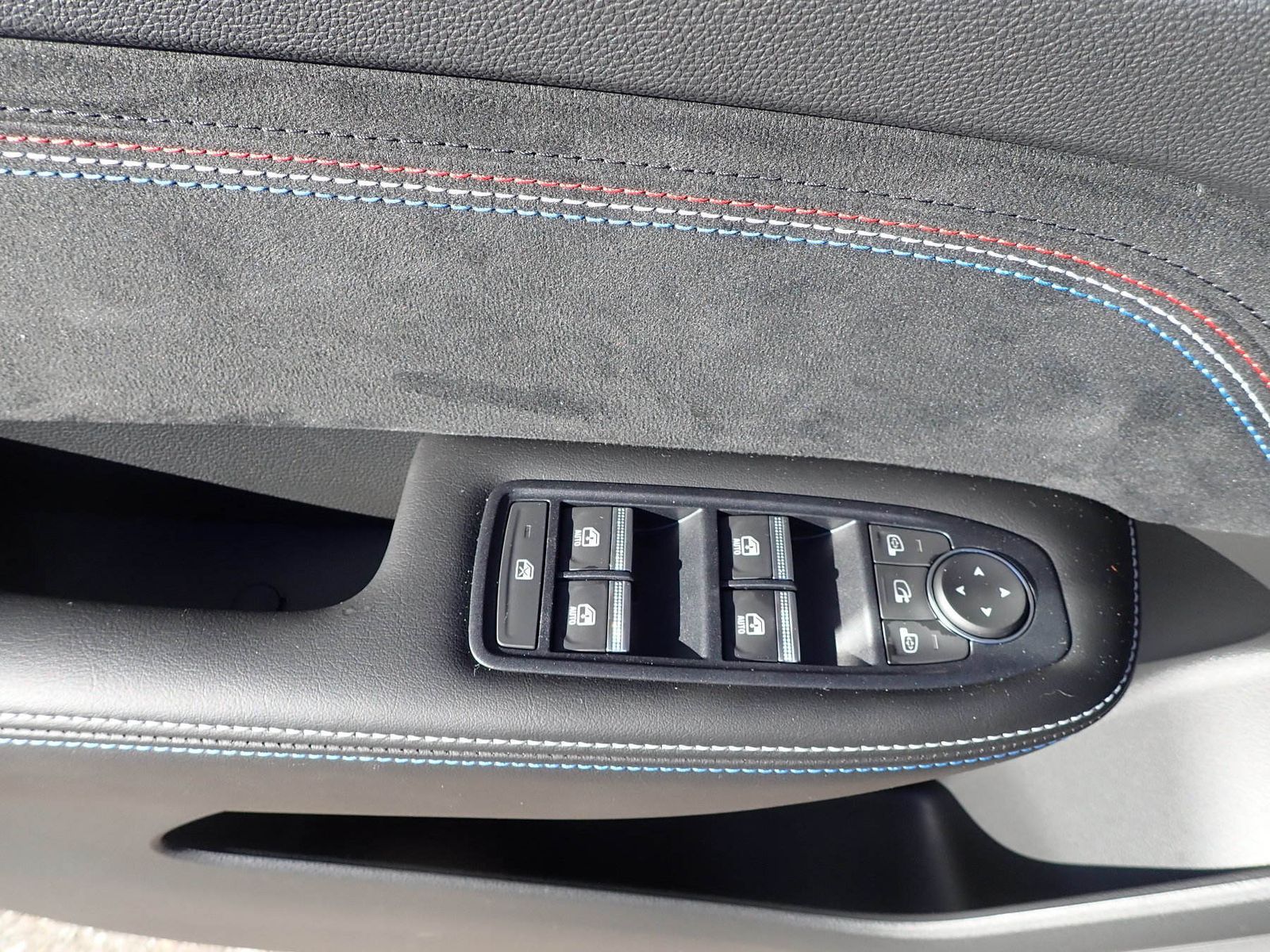 Fahrzeugabbildung Renault Arkana ESPRIT ALPINE Mild Hybrid 160 EDC