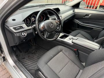 Mercedes E 250 - 12