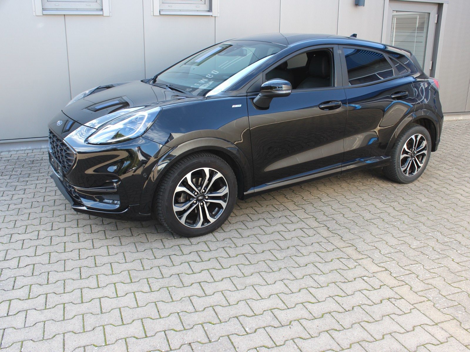 Fahrzeugabbildung Ford Puma ST-Line X 1,0 EcoBoost Mild Hybrid