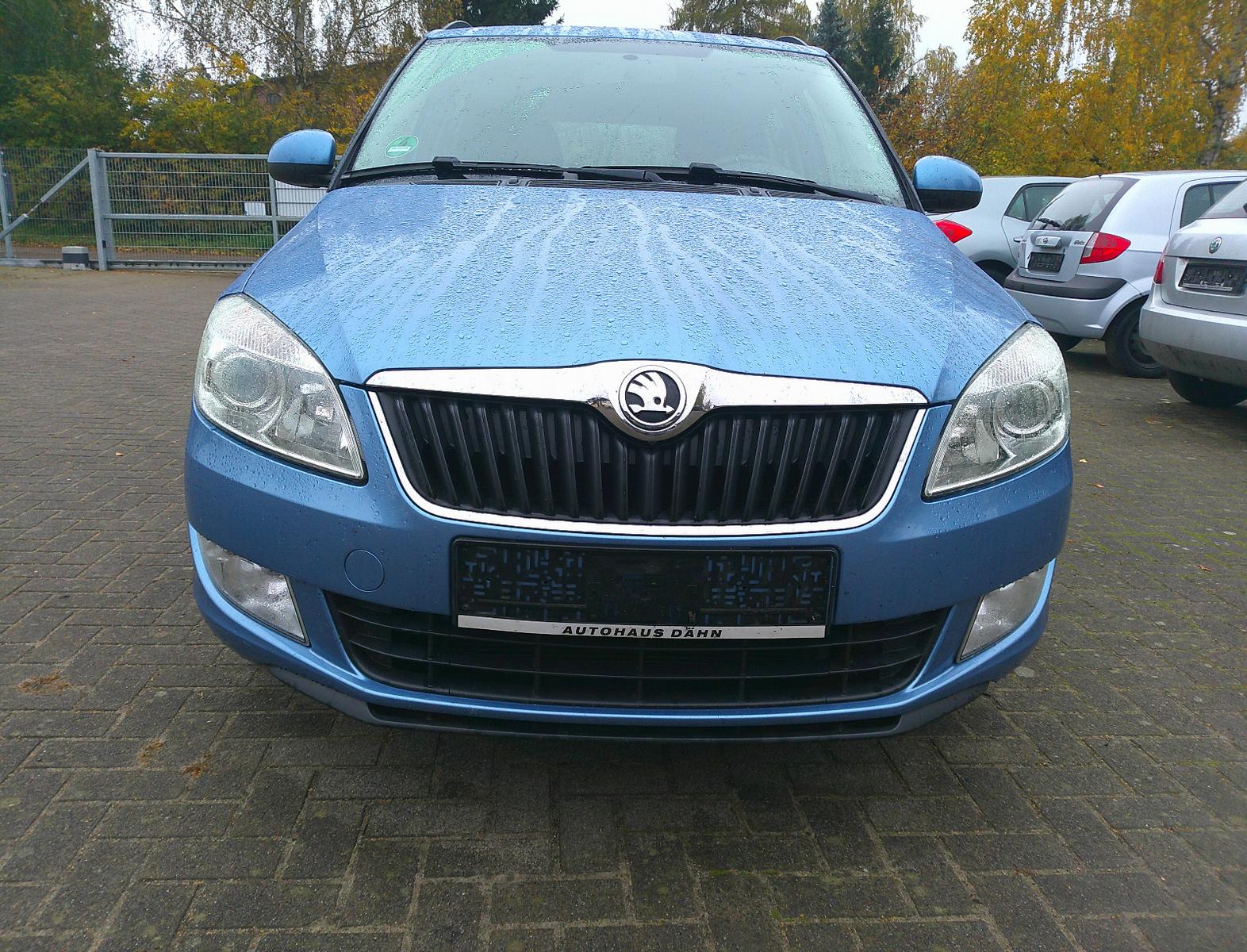 Skoda Fabia 2013 — rear view