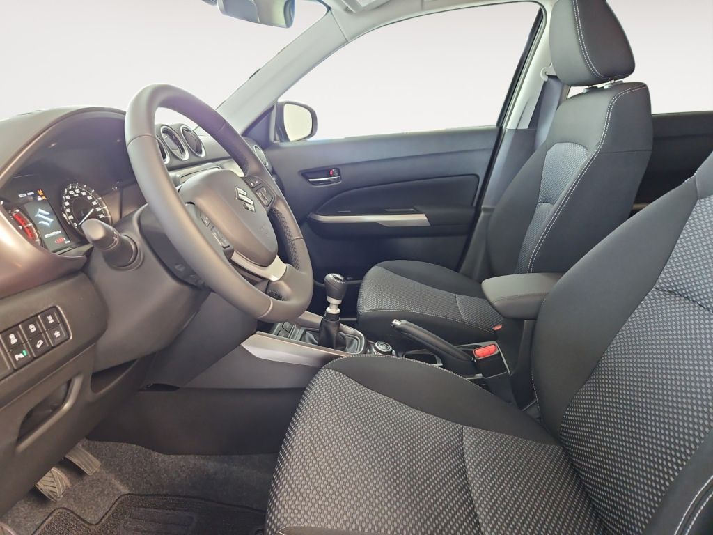 Fahrzeugabbildung Suzuki Vitara 1.4 Mild Hybrid Allrad Comfort Navi LED