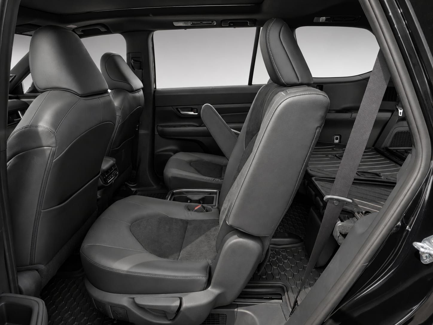 Fahrzeugabbildung Toyota GRAND Platinum Max T1: 68.000 EURO Stock !!!
