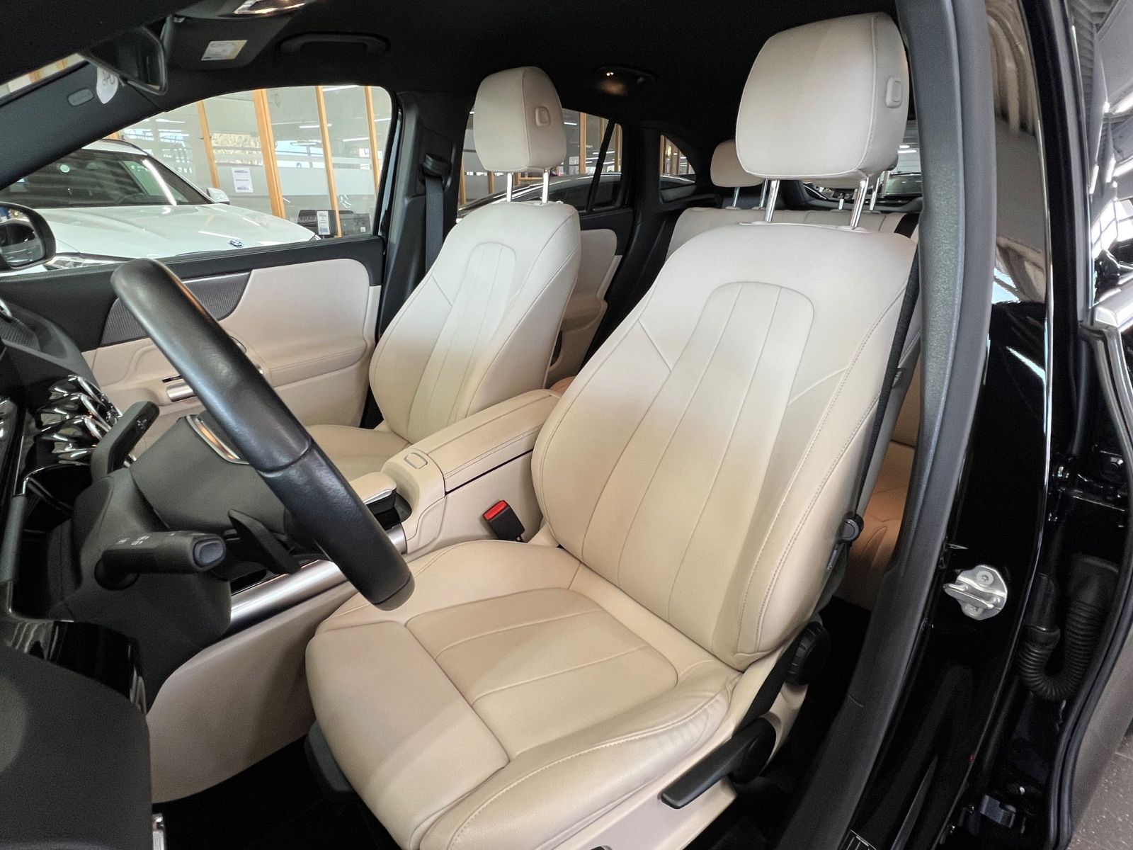 Mercedes-Benz GLA 180d Progressive Business+High End+Park Pak. foto 25