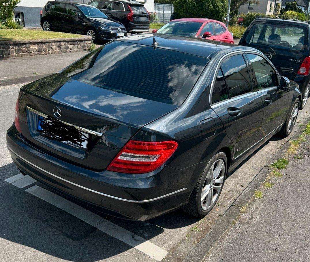 Mercedes-Benz C 180