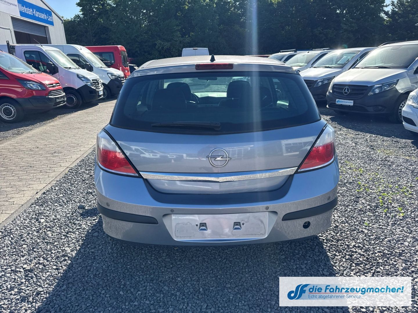 Fahrzeugabbildung Opel Astra H Sport Temp PDC HÄNDLER AUTO Alu Sportfah