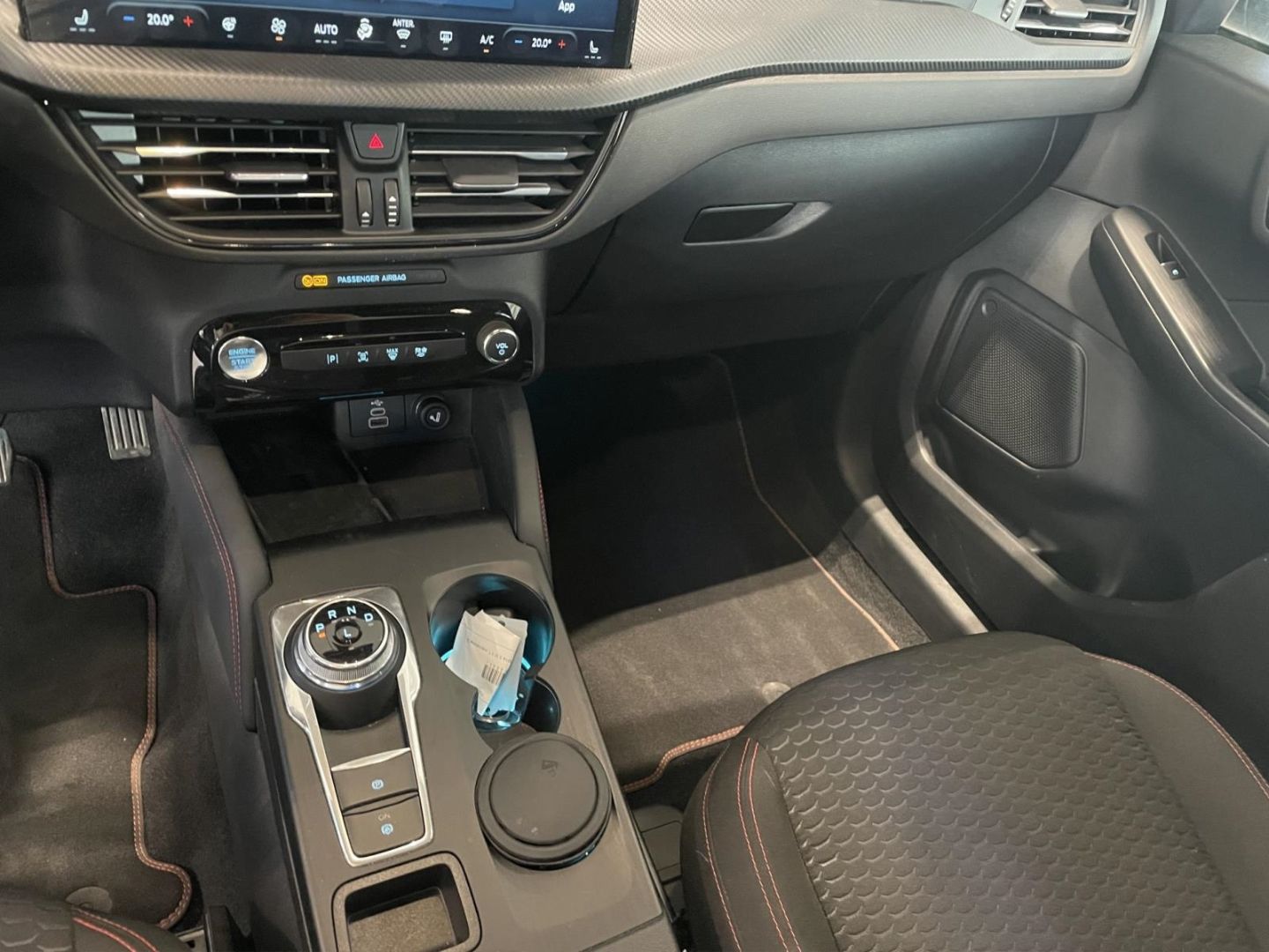 Fahrzeugabbildung Ford Kuga Hybrid ST-Line Navi Digitales Cockpit LED