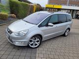 Ford Galaxy 2,0 EcoBoost Titanium PowerShift Titanium - Ford Galaxy aus 2010: Titanium