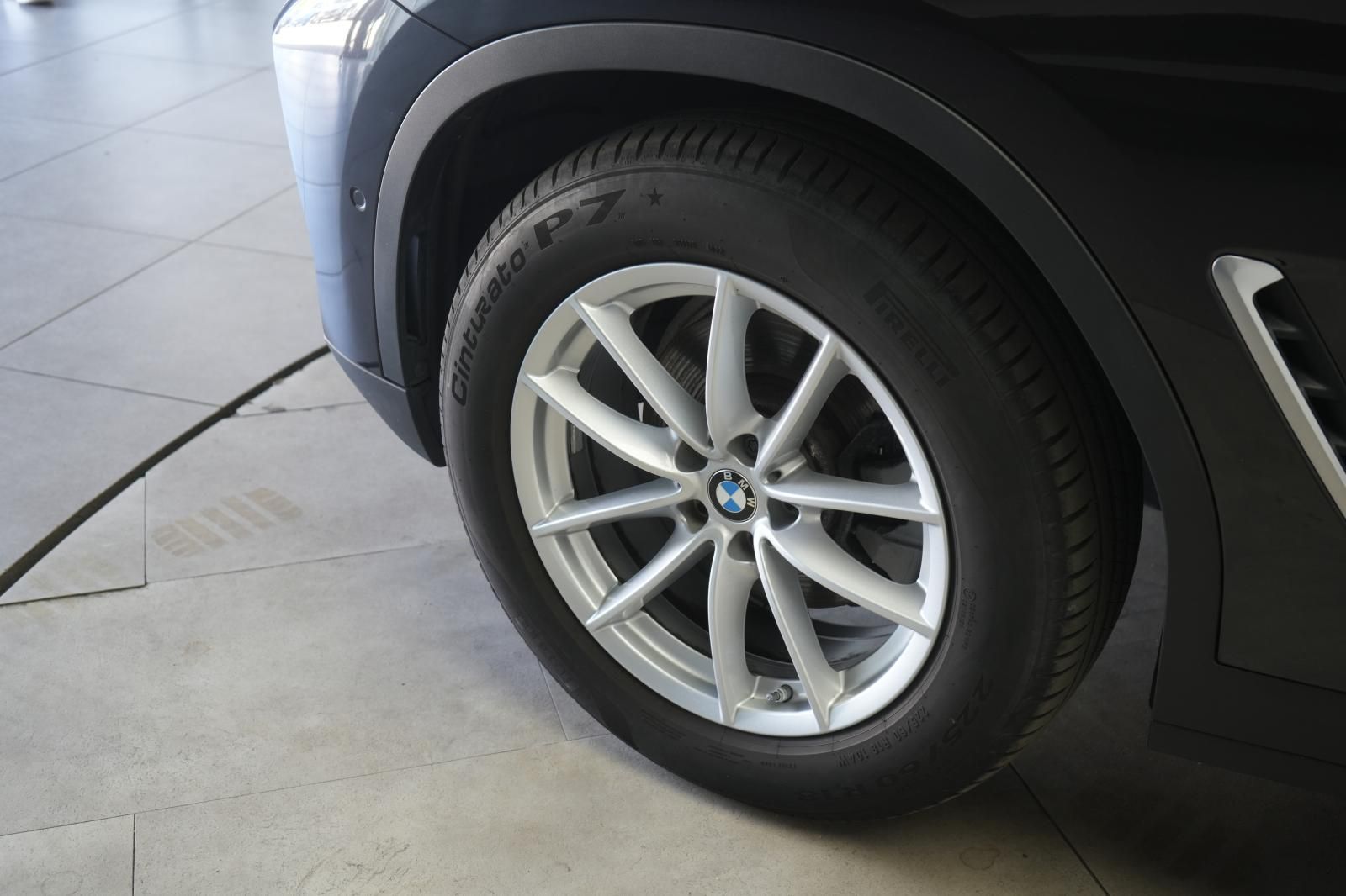 BMW X3 xDrive20d Leder/Temp/Kamera/Pano/Virtual/ foto 24