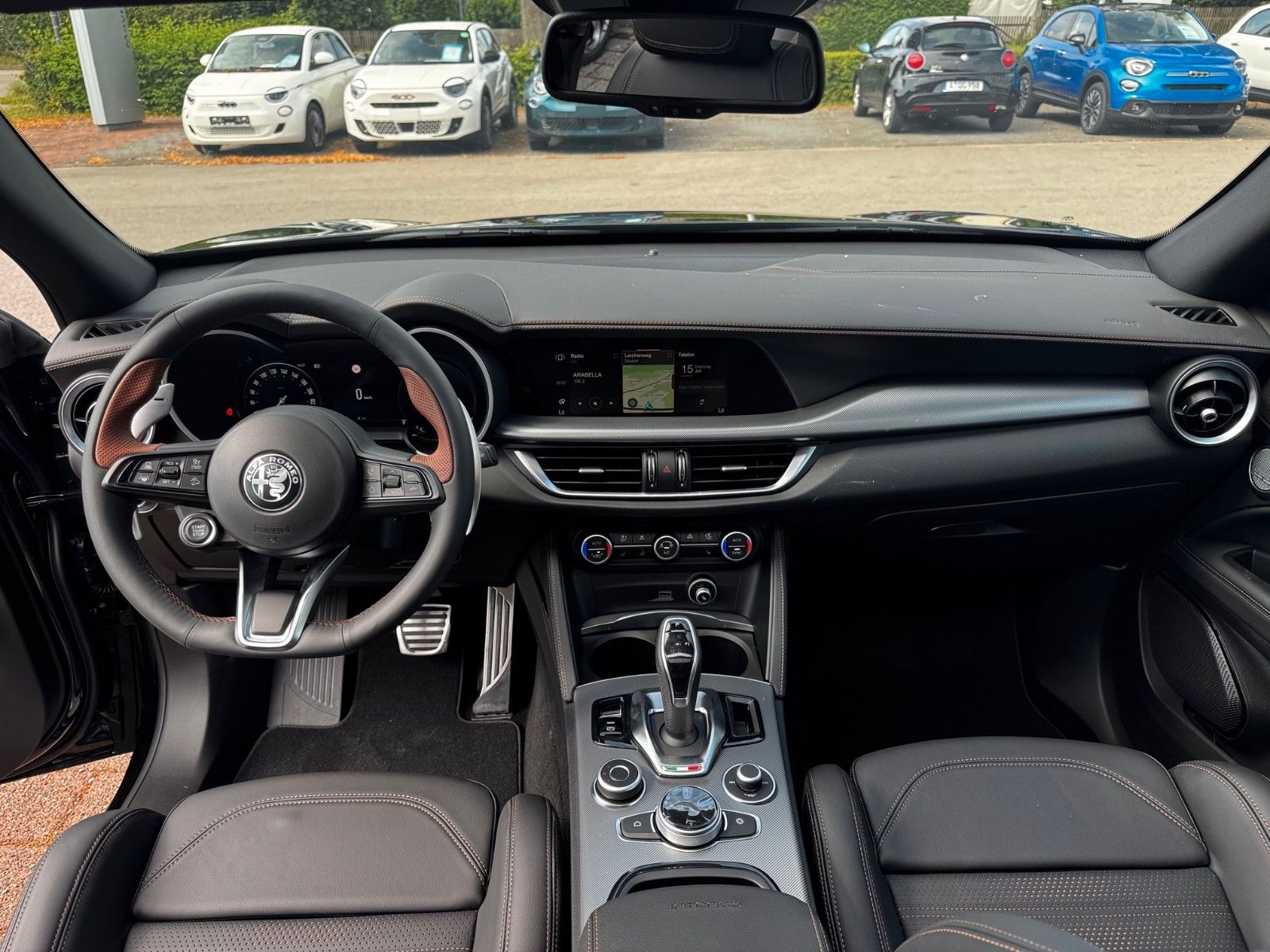 Fahrzeugabbildung Alfa Romeo Stelvio 2.2 Diesel Intensa Glasdach Memory Navi
