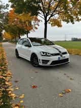 Volkswagen Golf 2.0 TSI DSG 4MOTION BMT R R - Volkswagen Golf in München