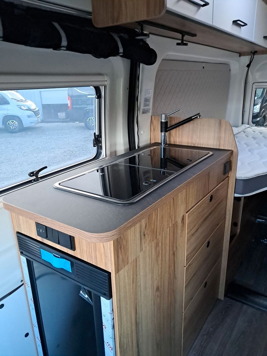Fahrzeugabbildung Karmann Dexter 4x4 DE 570 AW Rückfahrkamera, Tageszul.