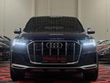 Audi SQ7 4.0 V8 TFSI QUATTRO/MATRIX/HUD/BOSE/360 - blaue Audi SQ7