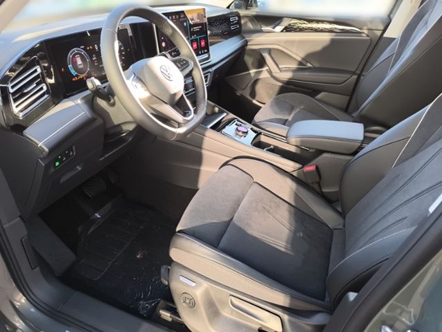 Fahrzeugabbildung Volkswagen Tiguan Elegance 2.0 TDI SCR 110 kW (150 PS) 7-Ga