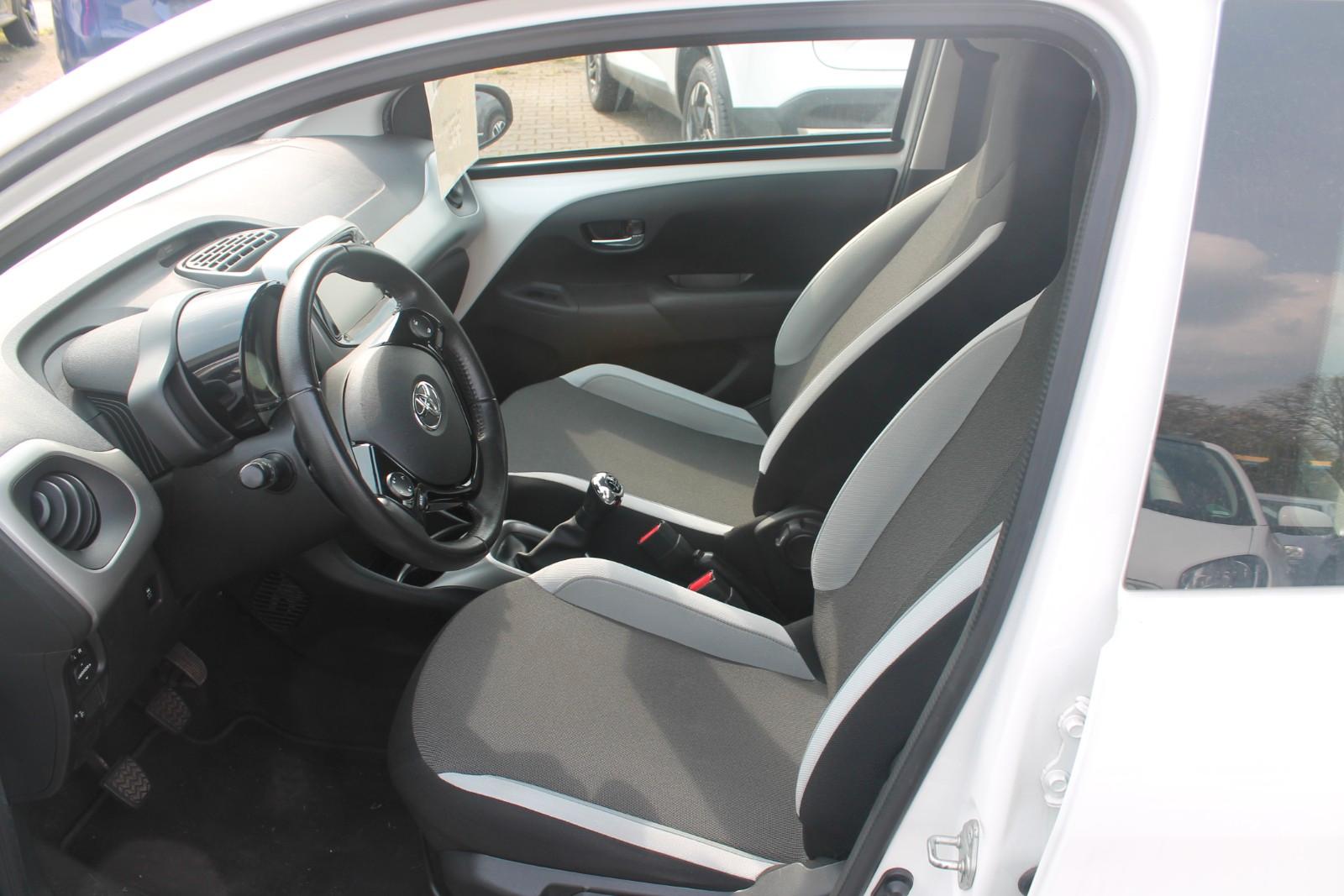 Toyota Aygo 1.0 x-play touch*RÜKA*Klima*Tempomat*