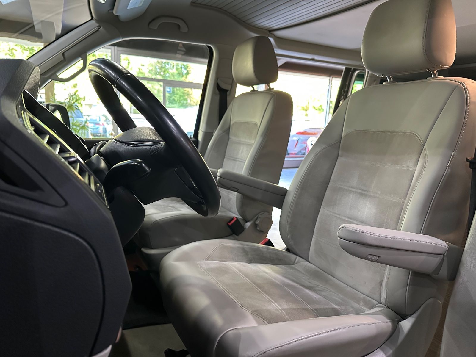 Volkswagen T6 California 4Motion "30 Years" Küche /Markisse foto 9