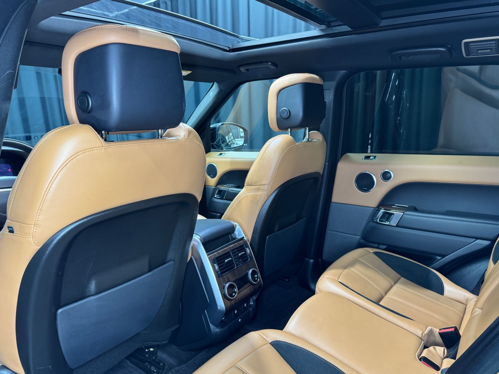 Fahrzeugabbildung Land Rover Range Rover Sport HSE Dynamic|MERIDIAN|360°|HuD