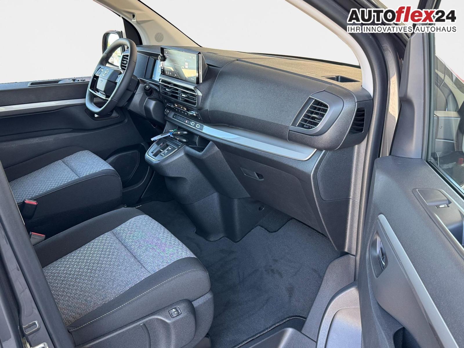 Toyota Proace Verso 2,0 D-4 L2 8-Sitzer ACC 2ZoKlima...