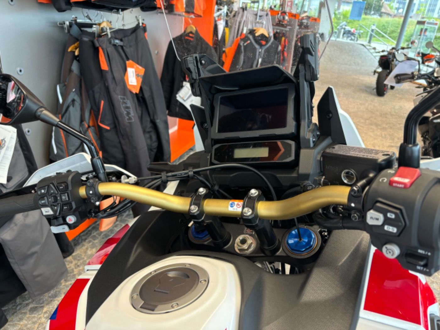 Fahrzeugabbildung Honda CRF 1100 D 4 S ADV Sports DCT ES