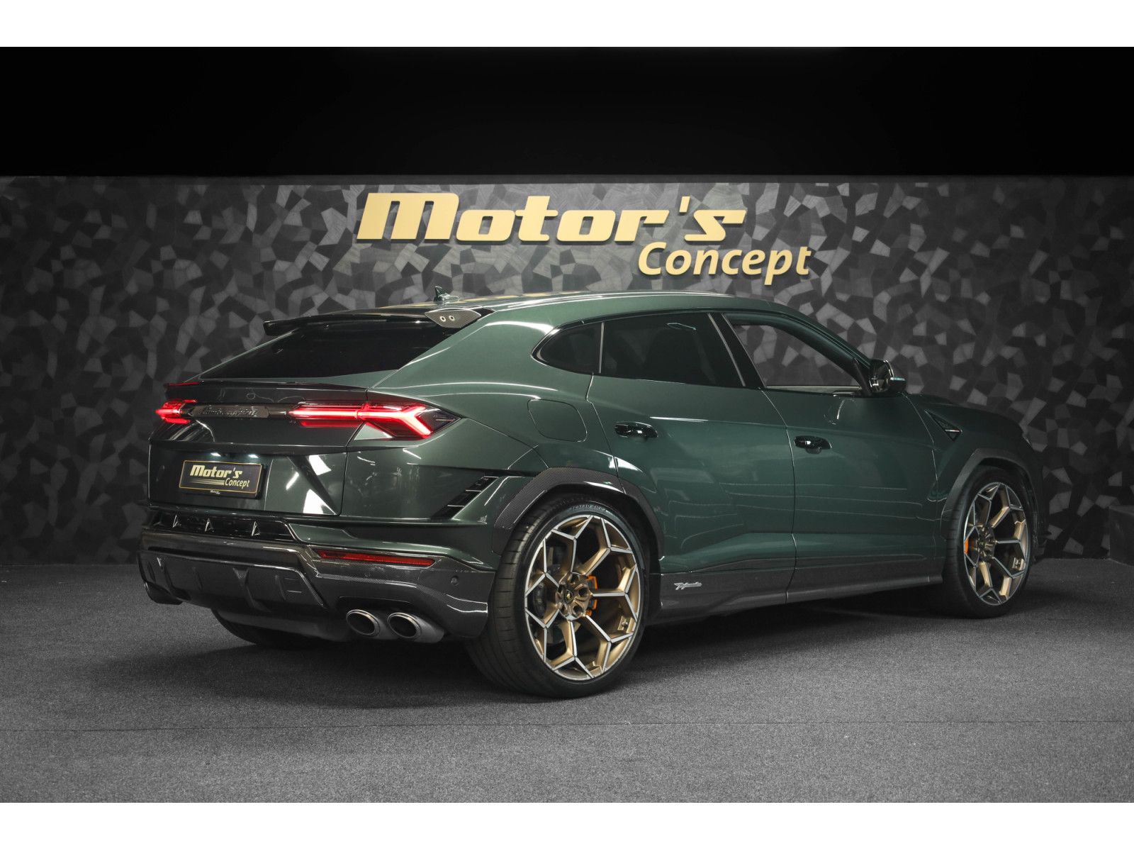 Lamborghini Urus PERFORMANTE Akrapovic / VERDE LARES imagem 3