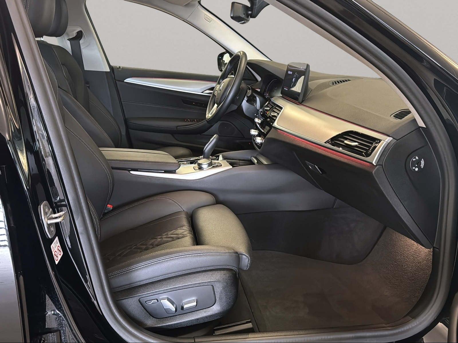 BMW 530i xDrive Limousine LiveCockpitProf Head-Up