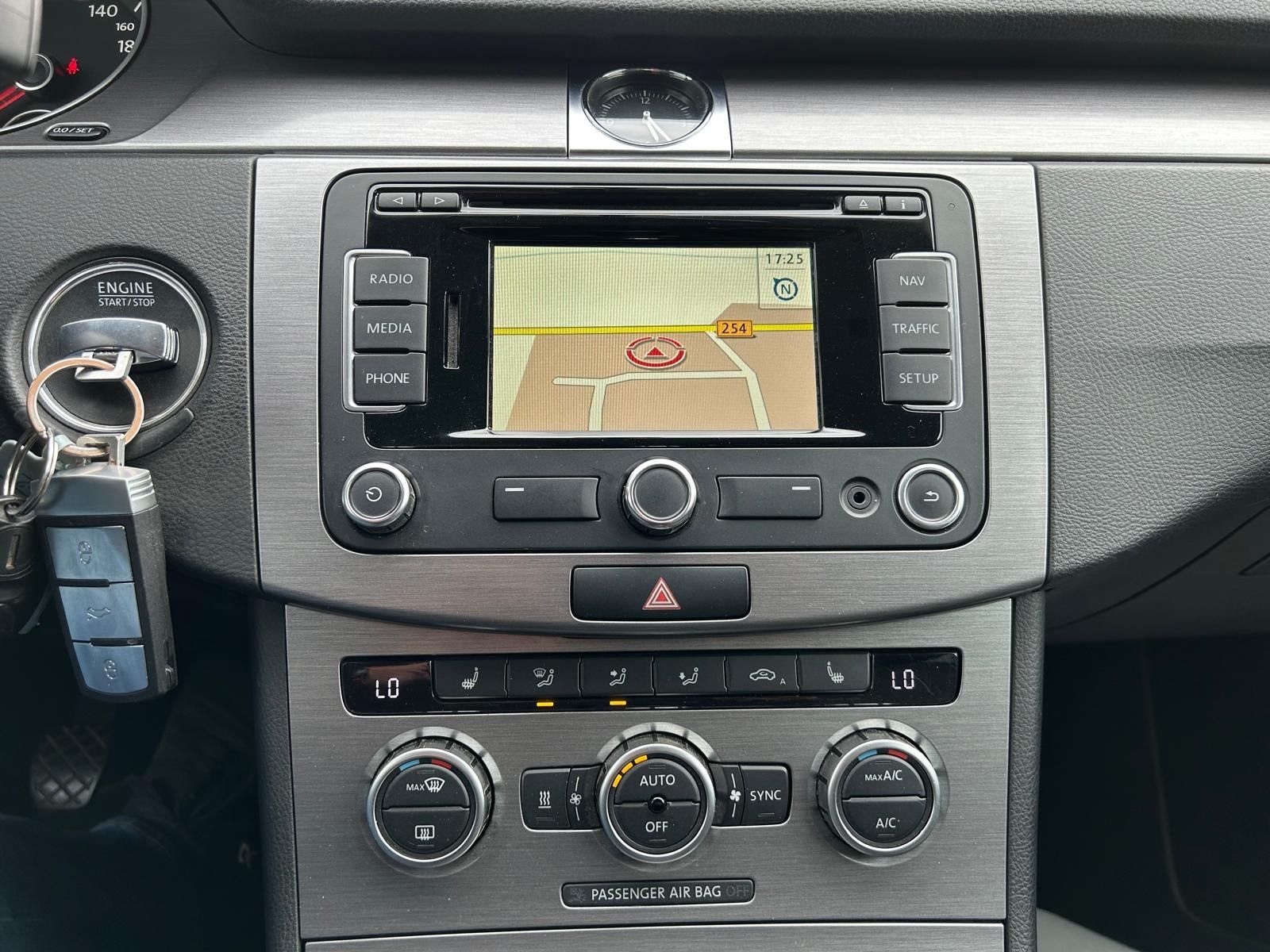 Fahrzeugabbildung Volkswagen Variant 2.0 TDI°4Motion°AHK°Navi°PDC°