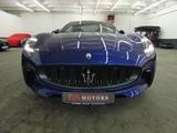 Maserati GranTurismo Folgore*CARBON*HEAD-UP*KEYLESS*360° - blaue Maserati Granturismo
