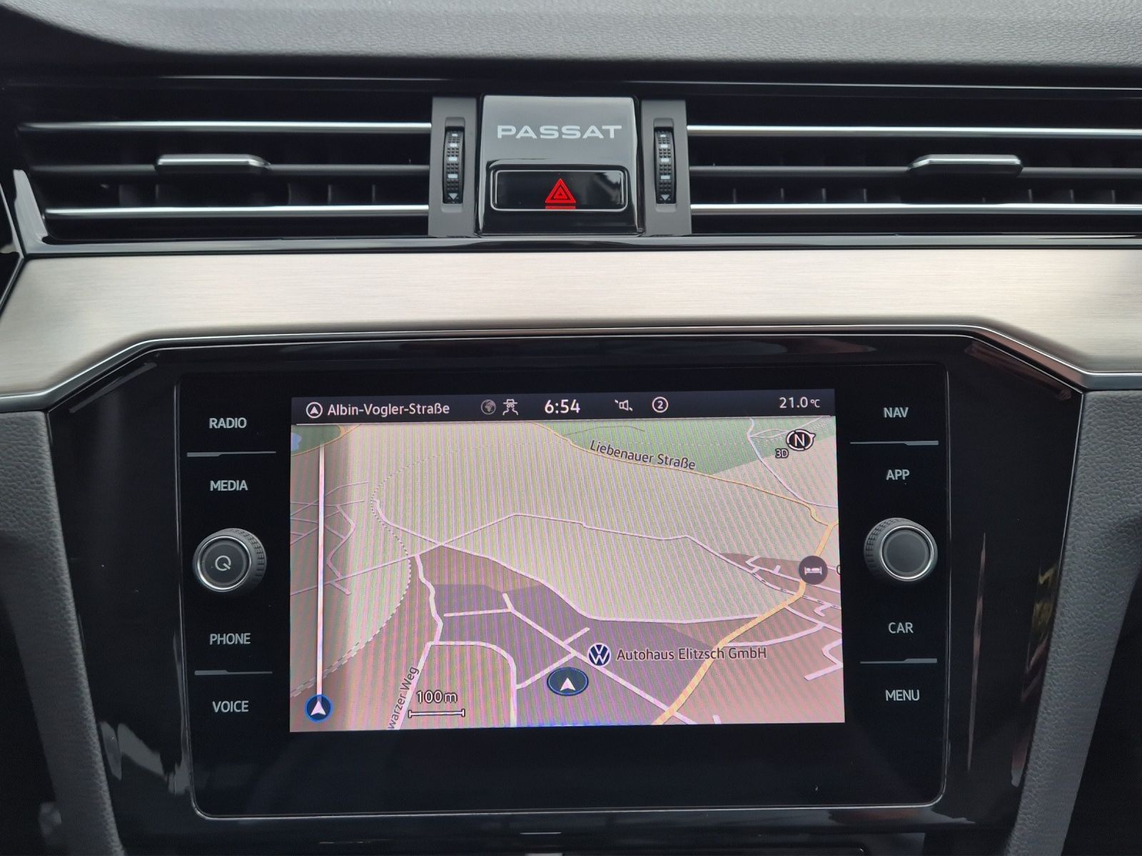 Fahrzeugabbildung Volkswagen Passat Variant TSI Elegance DSG Navi ACC RFK AID