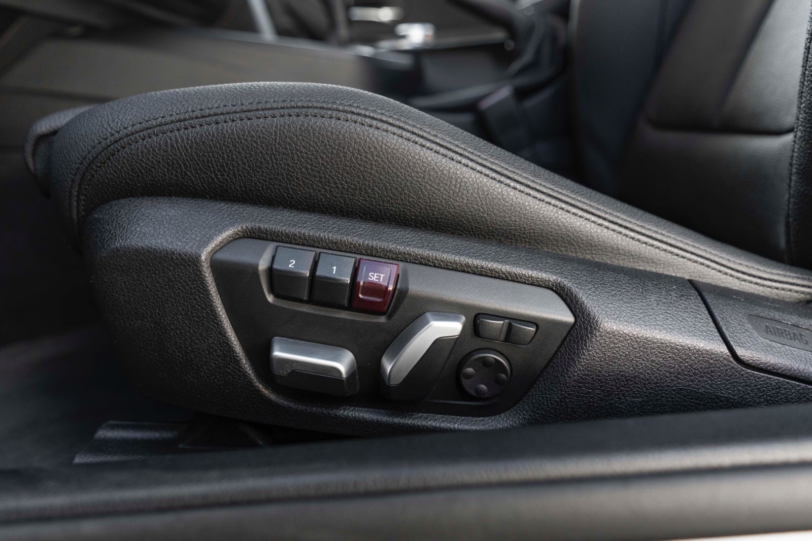 Fahrzeugabbildung BMW 430i M-Performance HIFI LED ALC KAM CARPLAY