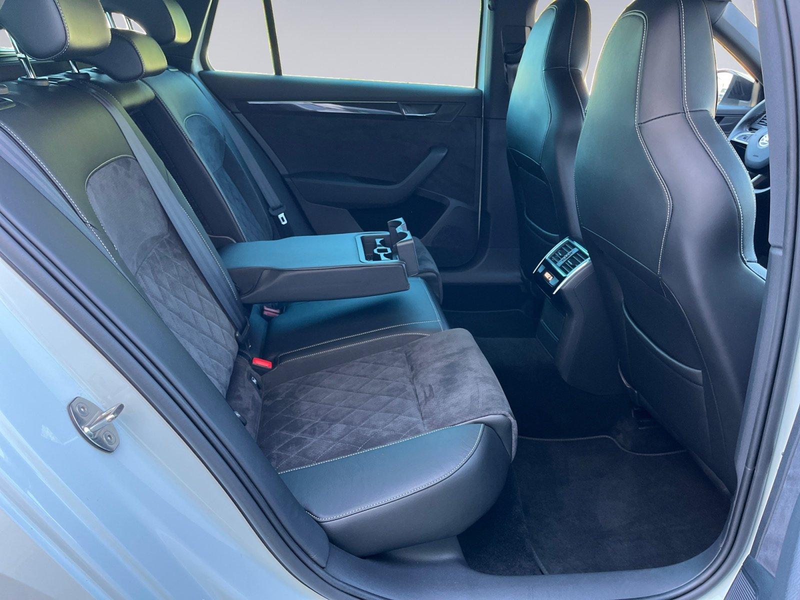 Skoda Superb Combi 1.8TSI DSG Sportline Navi+Winterpak