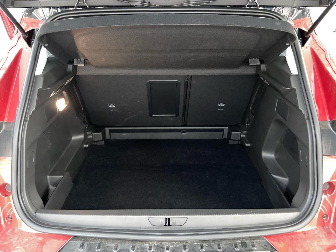 Fahrzeugabbildung Opel Grandland GS 1.2 Turbo AT// Navi, KlimaAT, Sitzh