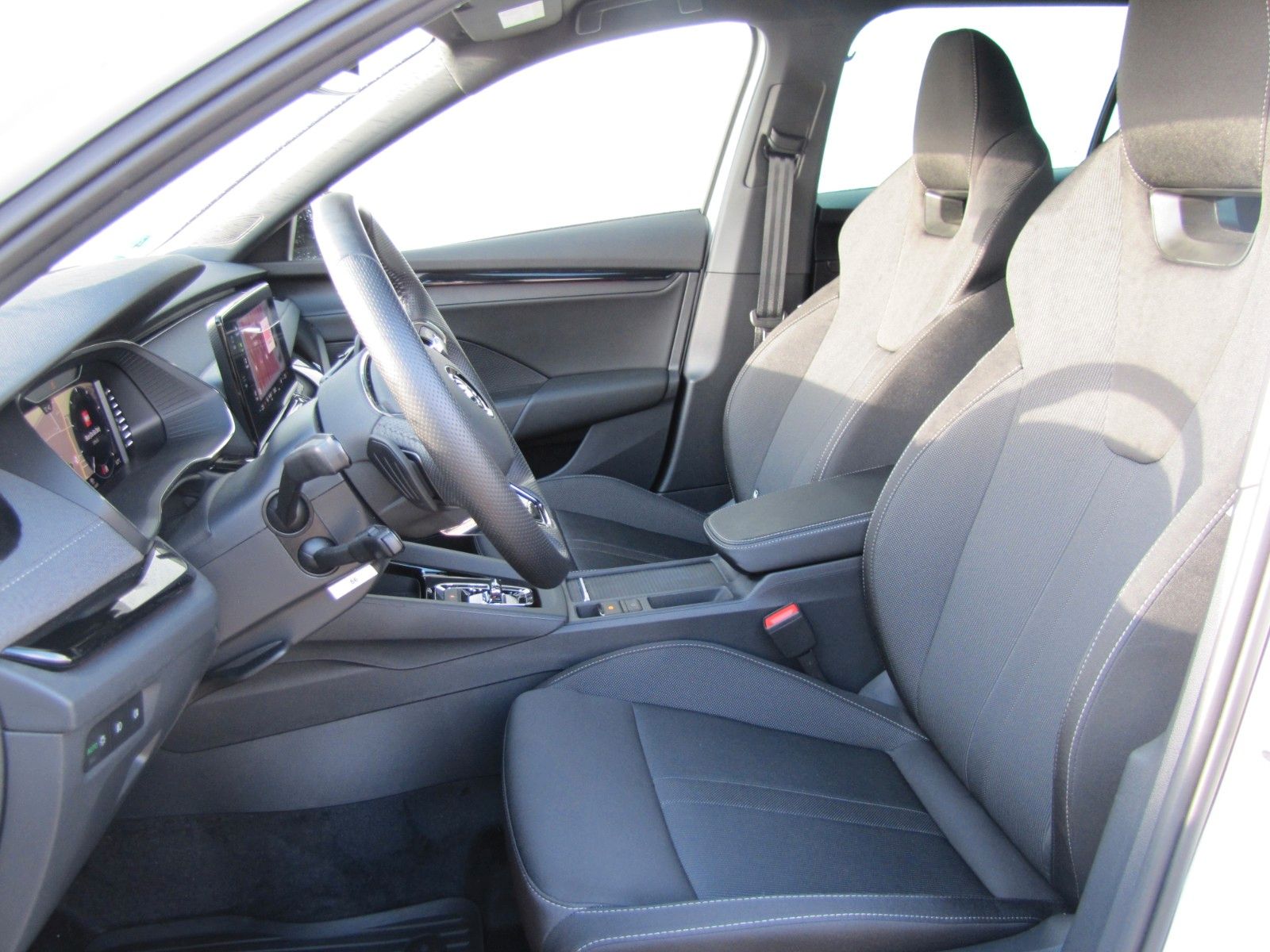 Fahrzeugabbildung SKODA Octavia Combi Sportline 2.0 TDI DSG