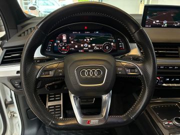 Audi Q7 - 10