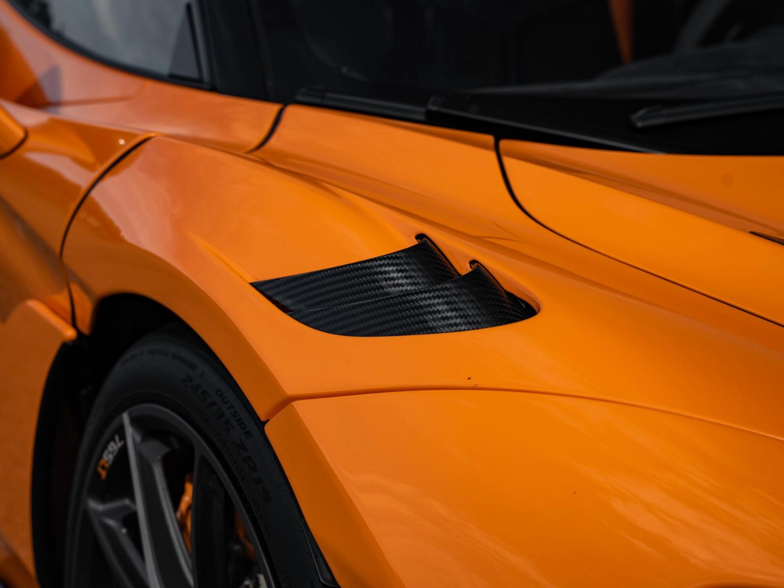 McLaren 765LT Coupé | Racing Seats | Engine Window