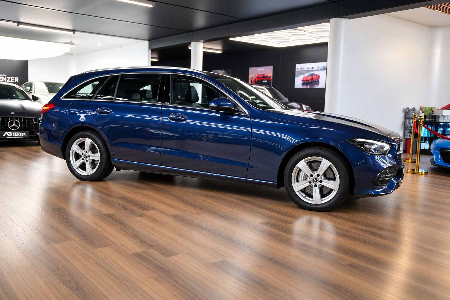 Fahrzeugabbildung Mercedes-Benz C 300 e T *Ambiente*SHZ*Rückfahrkamera*T-Winkel*