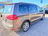 Volkswagen Sharan Style BMT 7 sitze - Volkswagen Sharan mit Diesel-Antrieb: Kleinbus