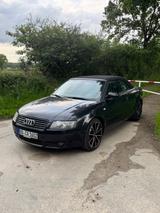 Audi A4 1.8 T multitronic Cabriolet - - Audi A4 aus 2005: 1.8
