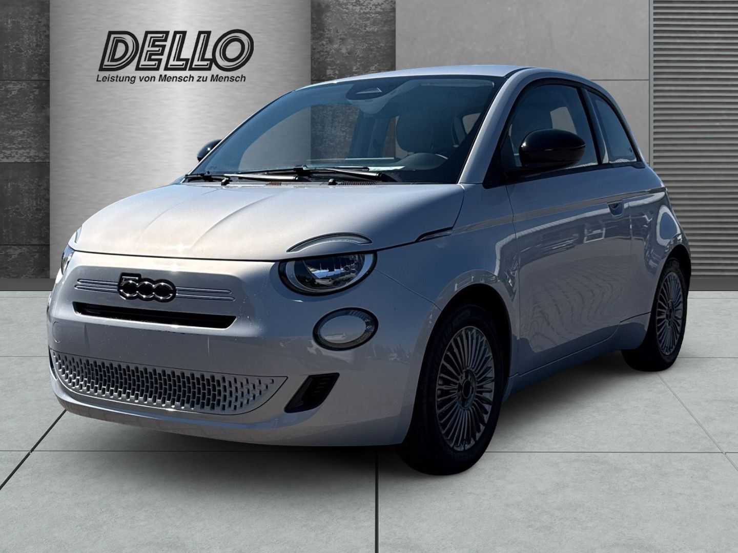 Fiat 500 ICON Hybrid Digitales Cockpit Apple CarPlay 