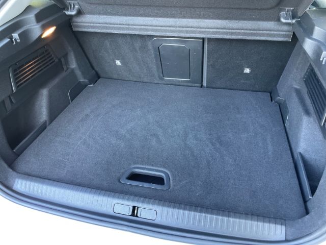 Fahrzeugabbildung Citroën C4 1.2 PureTech 155, Shine Autom. AHK, Navi, Kam