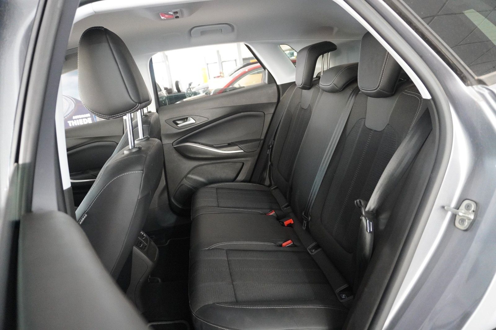 Fahrzeugabbildung Opel Grandland (X) 1.2T GS SPORT NAVI/LED/VIRT./DAB+