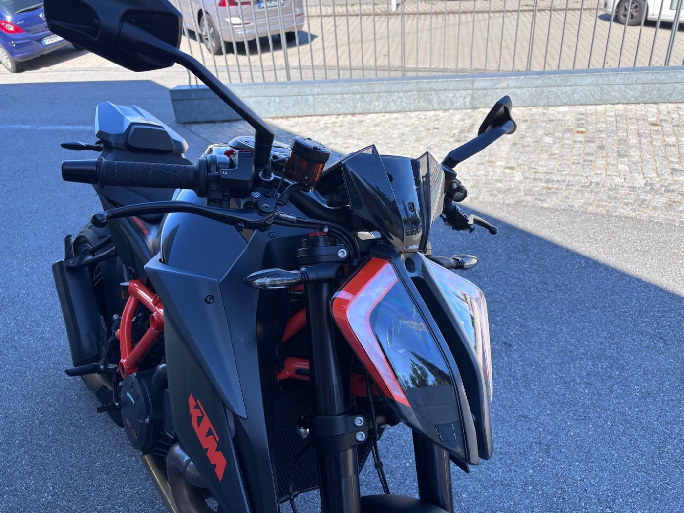 Fahrzeugabbildung KTM 1290 Super Duke R, Remus, Kurzer KZH, TechPack,